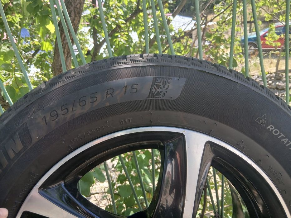 Anvelope iarnă Michelin Alpin 7 – ca noi
Vând anvelope de iarnă Michelin
