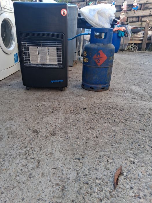Ocazie !  Vând  Sobă sau ( Stufă), pe Gaz , în stare  foarte bună