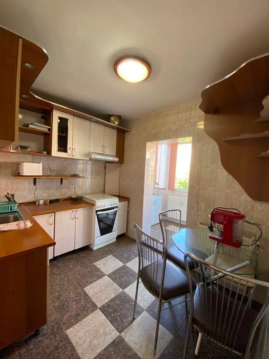 Vand apartament 3 camere Arad