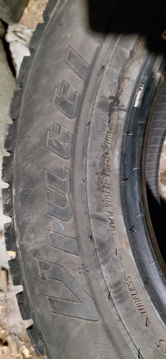 Зимняя резина 215/70/R16