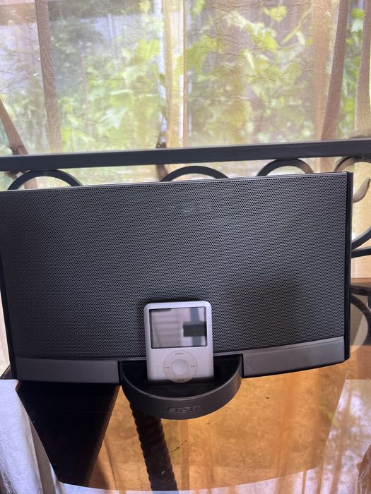 Bose SoundDock протаиивная колонка
