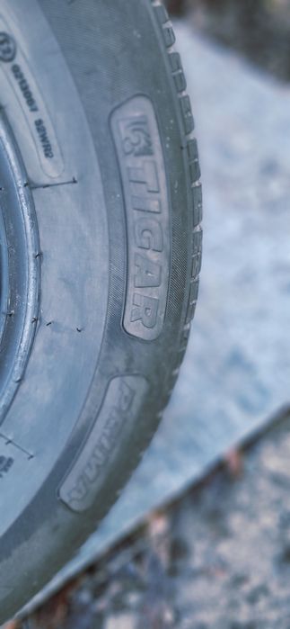 Шины 215/65/R15.