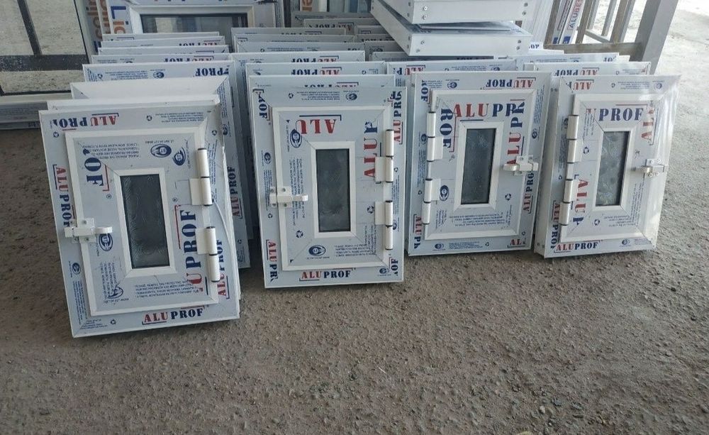 Форточки Пластик и Алиминывые разные размеры