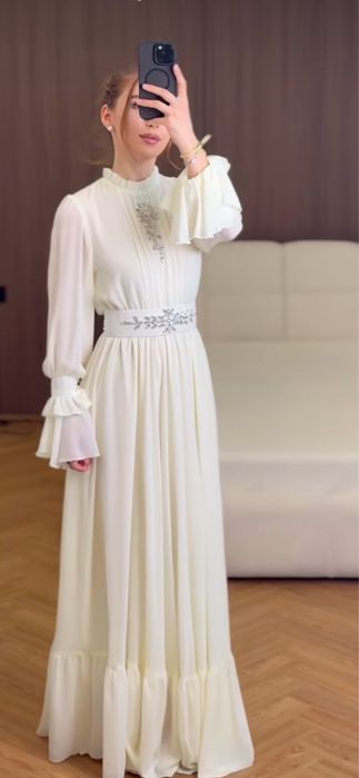 Продам новое платье