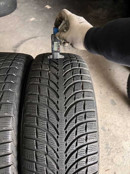 2 anvelope iarna 235/60/17 , michelin !