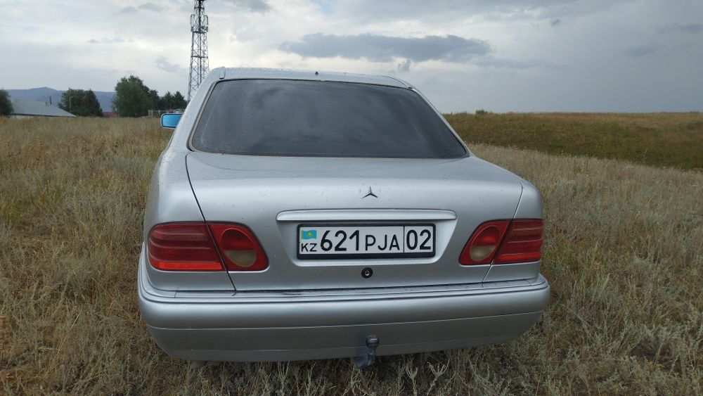 Мерседесcc W 210
