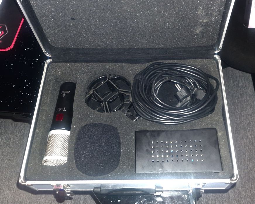 Microfon studio Behringer T 47