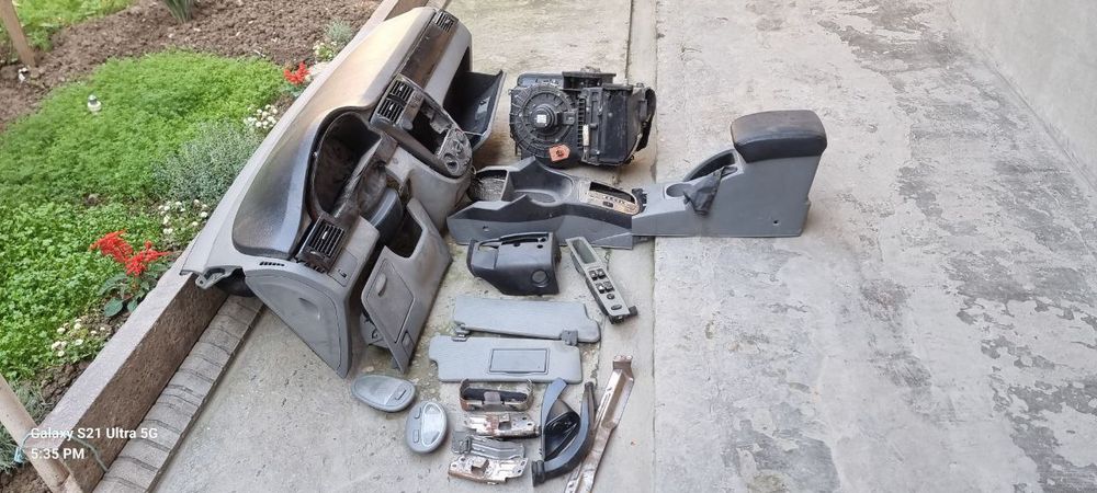 Lasetti salon zapchast ( KAMPLEKT ) sotiladi