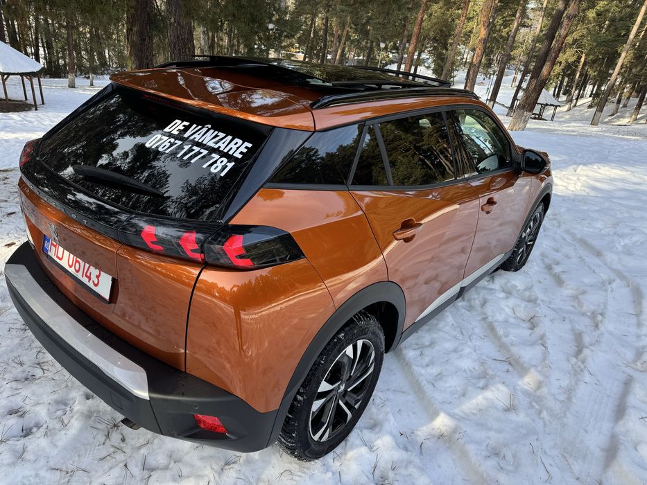 Peugeot 2008 1.5 BlueHDi Allure Panoramic LED Navi Camera Klima PDC