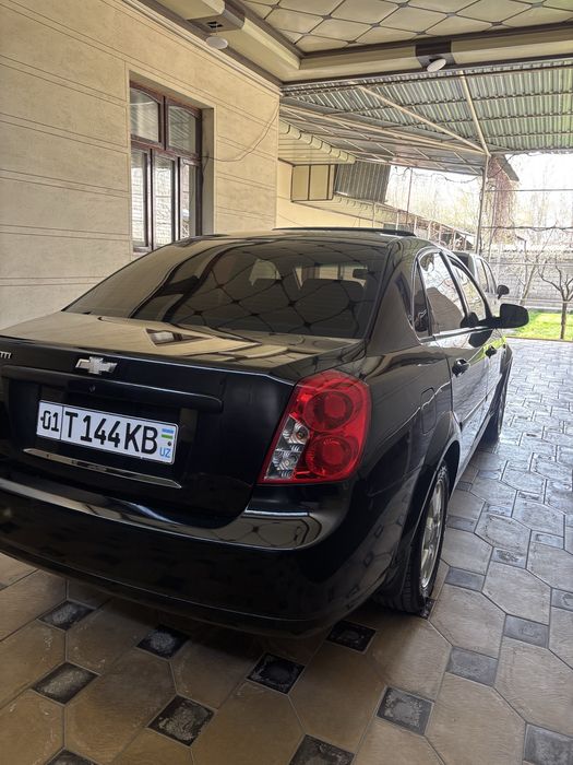 Lacetti Gentra sotiladi