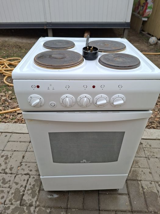 Электрическая плита