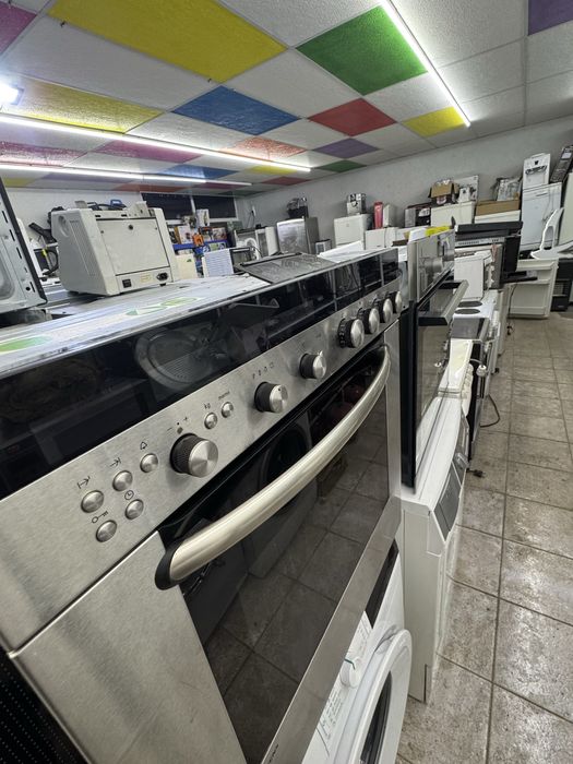 Фурна за вграждане SIEMENS