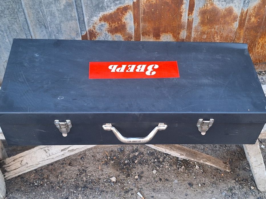 Продам срочно перфоратор и насос медный водинной.