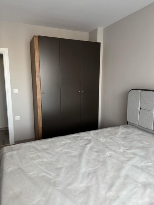 Дава се под наем Тристаен апартамент в Пловдив, Остромила - 120 кв.м за 700 € - Снимка #4