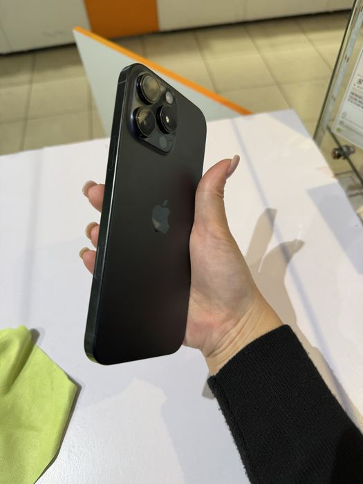 идеальный айфон 16 про макс 256 гб iPhone 16 Pro p