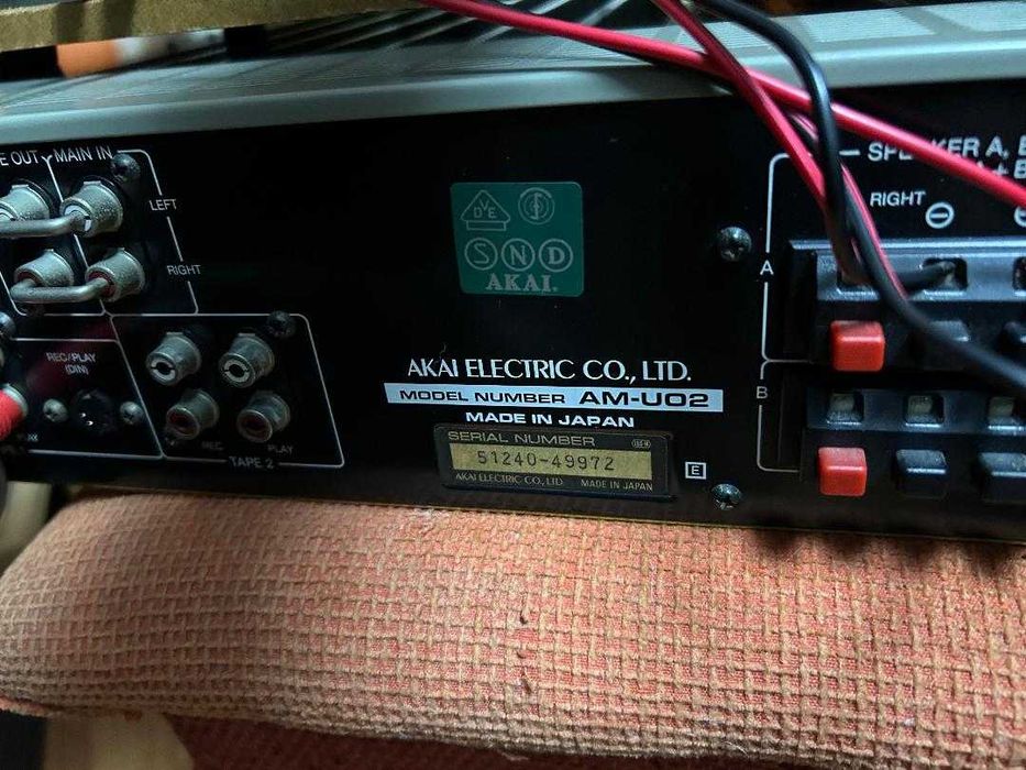 Vând set  Akai – Deck Akai CS-M02 + Amplificator Akai AM-U02
