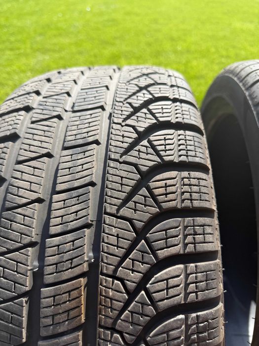 Anvelope iarnă Pirelli P Zero Winter RunFlat BMW 245/40 R19 + 275/35 R19