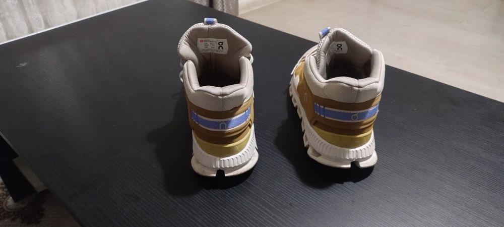 Маратонки 44номер uq