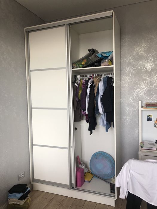 Срочно продам шкаф