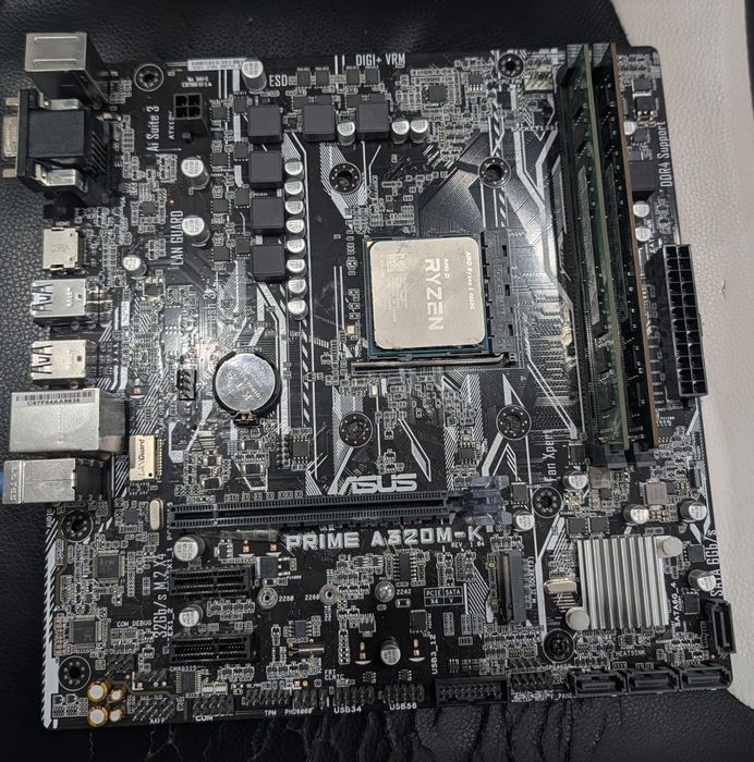 Kit AMD Ryzen 5 4600G + Placa de Baza A320M-K + 16 GB Ram