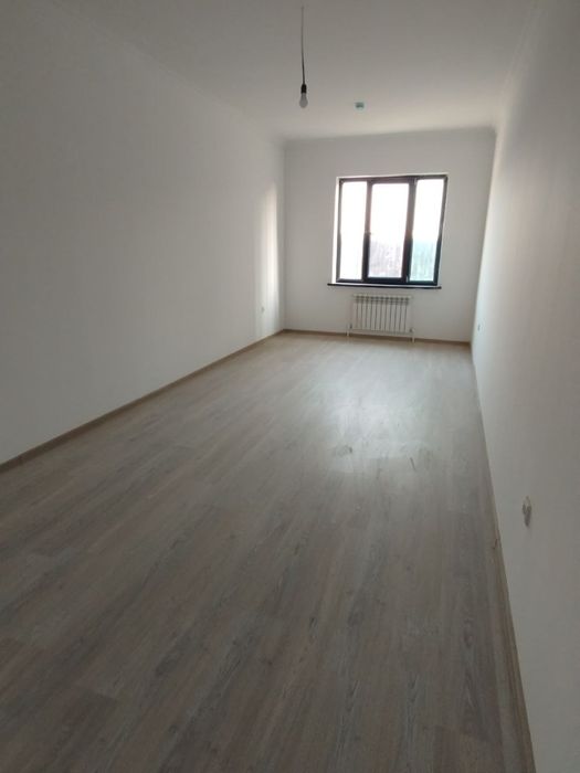 Sokin makon1 8-uy 13 qavatdan 61 m² uy sotiladi. M²  10.milliondan