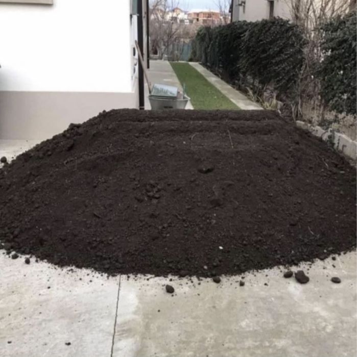 Pămănt Vegetal negru