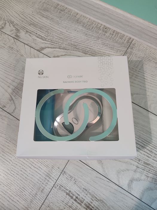 НЮ СКИН Галваник устройство+гелове NU SKIN ageLOC Galvanic Body Trio