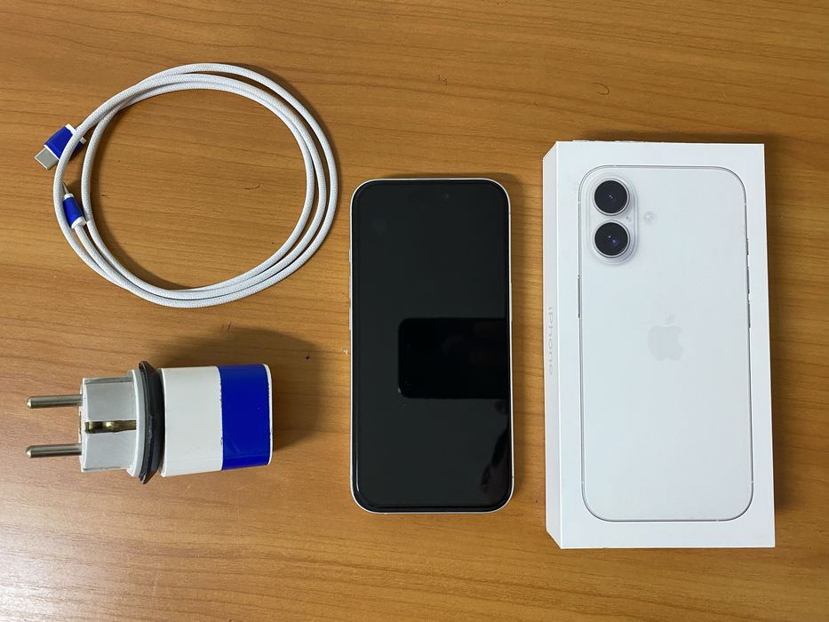 Продам Iphone 16 256 GB
