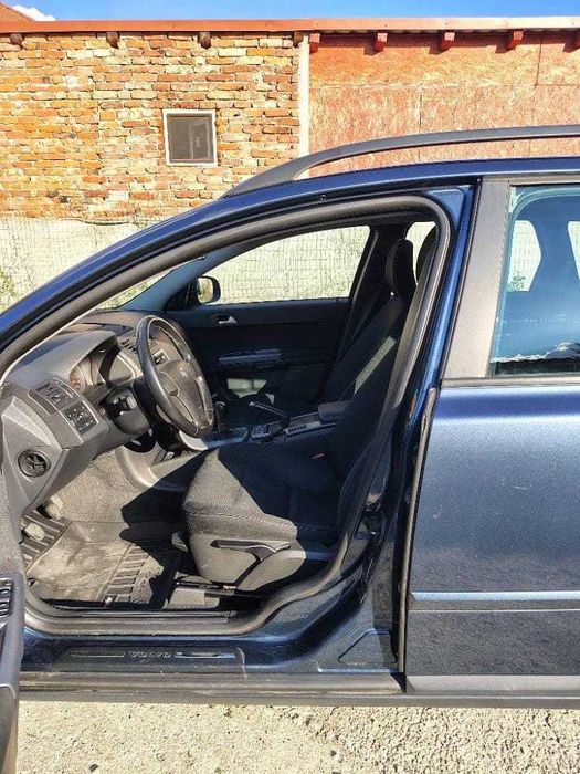 VOLVO V50 2010 — imagine 4