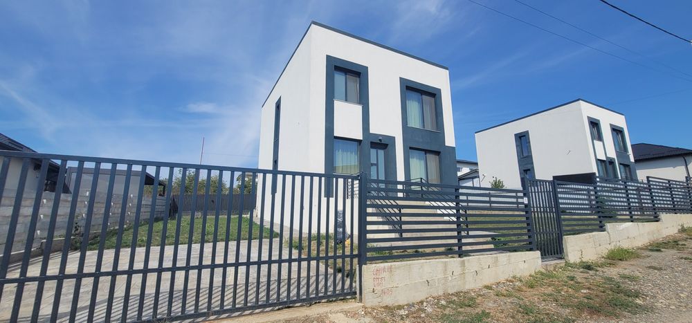 Persoana Fizica vând Vilă  Valea Lupului zona Restaurant Crystal