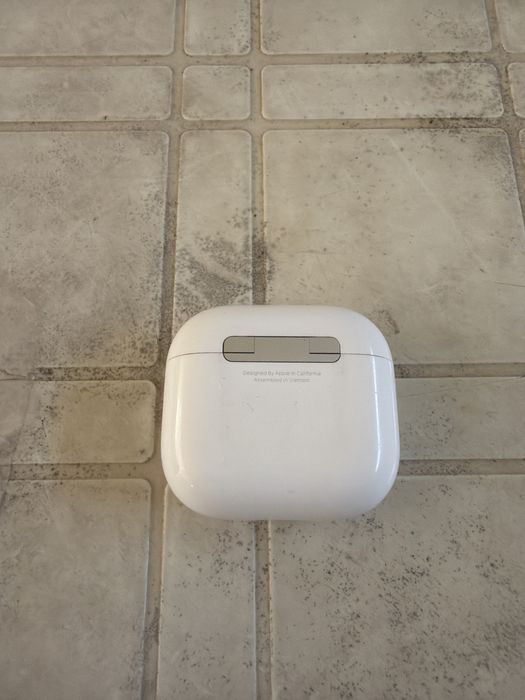 Air Pods 4 (ANC)