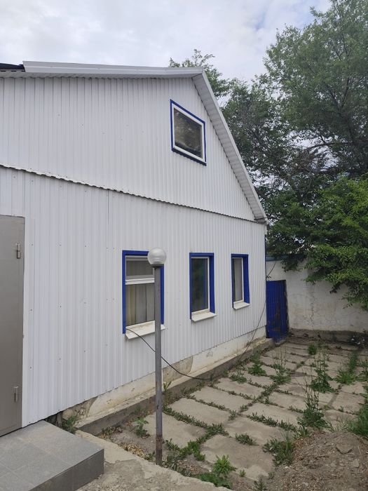 2частных дома, на объединенном участке