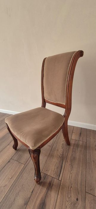 Продам стол в хорошем состоянии