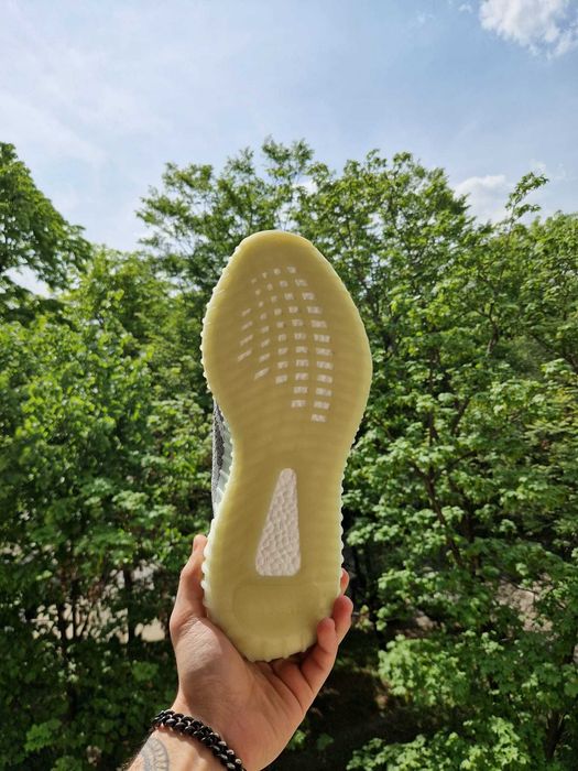 Yeezy 350 Blue Tint + Cadou