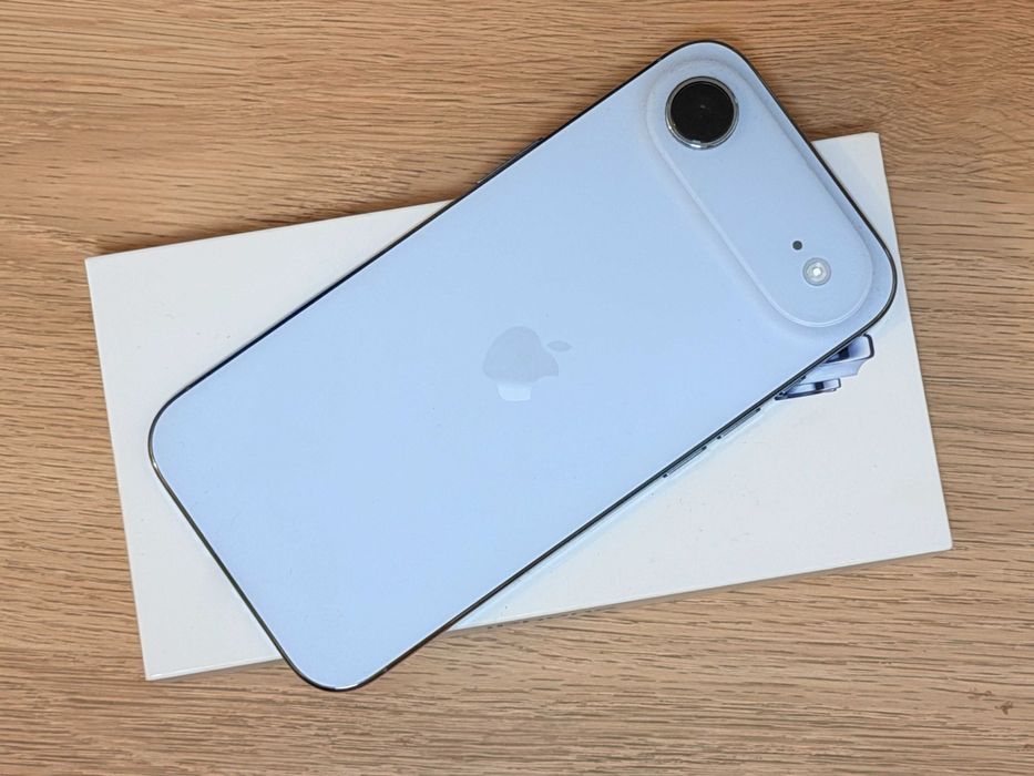 VAND iPhone Air 512GB Sky Blue + carcase + factura, garantie