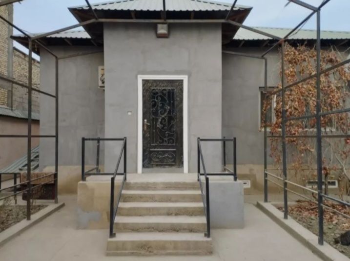 Uchastka sotiladi tezda