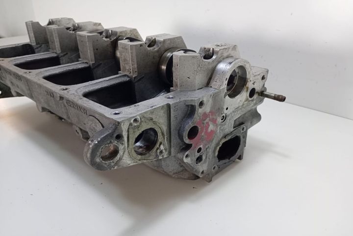 Chiulasa cu ax came 038103373R Volkswagen VW Sharan prima generatie