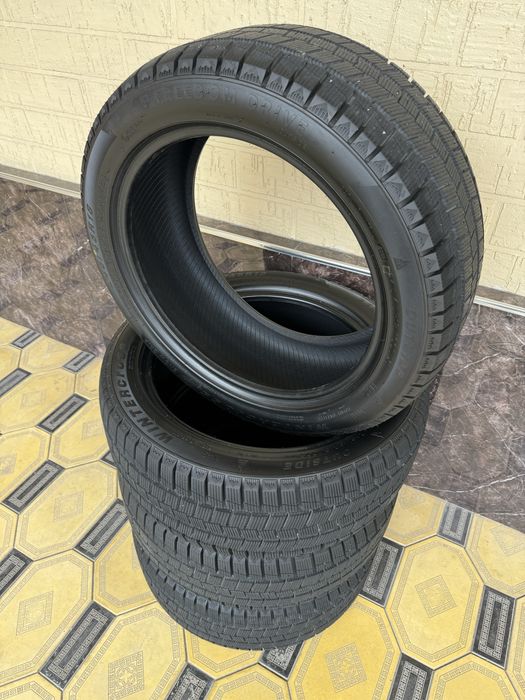 Зимний шины  245/45/18