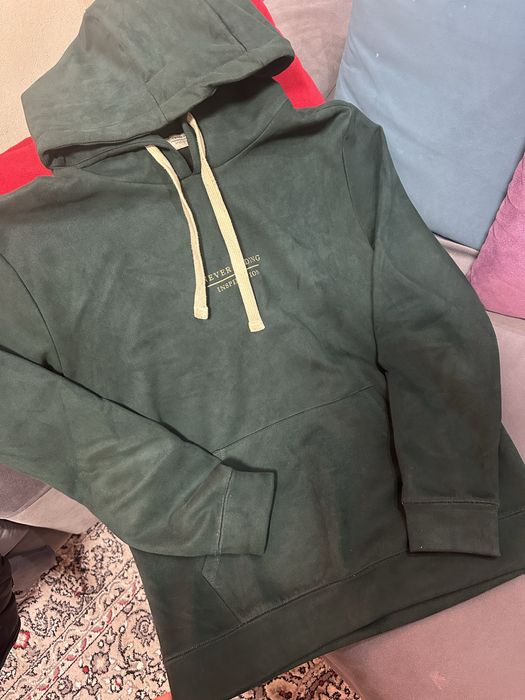 Худи, росса иссиқ, қишда зўр нарса