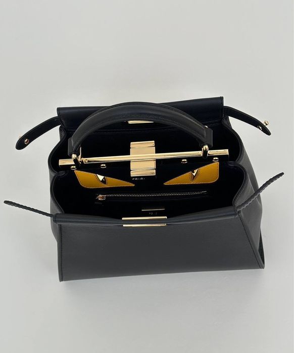 Geanta Fendi Peekaboo
