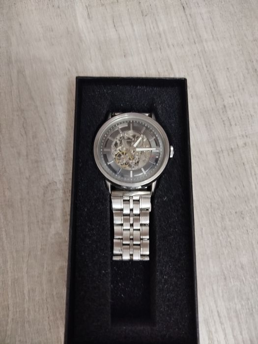 Часы Kenneth Cole NewYork