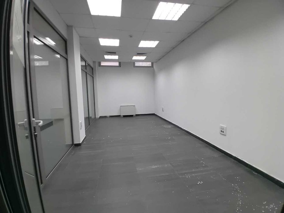 Давам под наем склад в Гео Милев