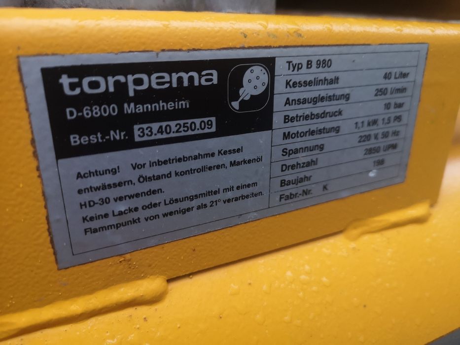 Немски КомпресорToprema 250l/min 10bar 220V 40Litra