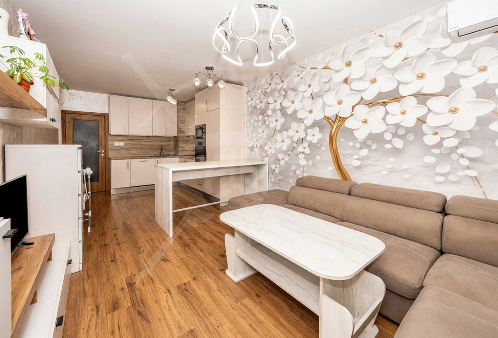 Двустаен апартамент - кв. Тракия - 11463871