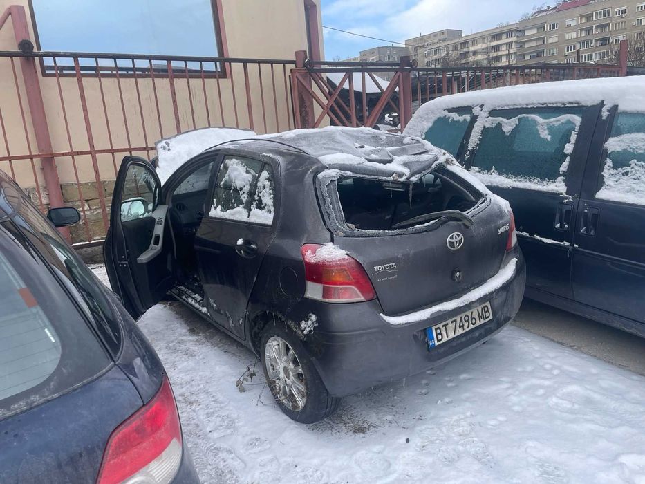 Toyota Yaris 1.3VVT-I / Тойота Ярис 1.3 бензин 2009 година на части