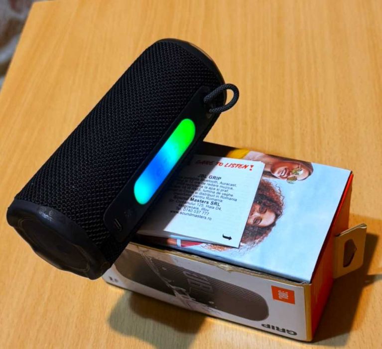 Boxa portabila JBL Grip noua