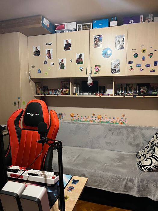 Vând apartament 4 camere Lugoj