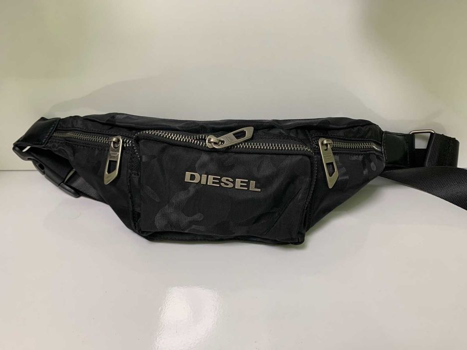 Нова мъжка чанта с етикети тип банан DIESEL