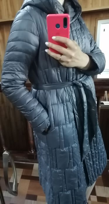 Продаю стеганку с капюшоном