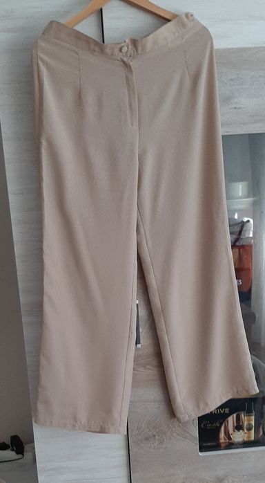 Нов,еластичен черен елек